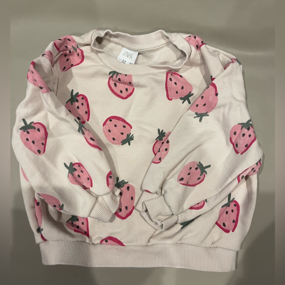 ZARA cream/pink strawberry crewneck sweatshirt